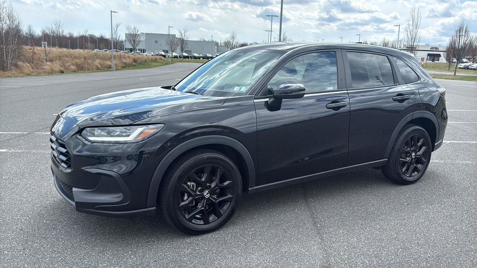 Used 2024 Honda HR-V Sport image 12