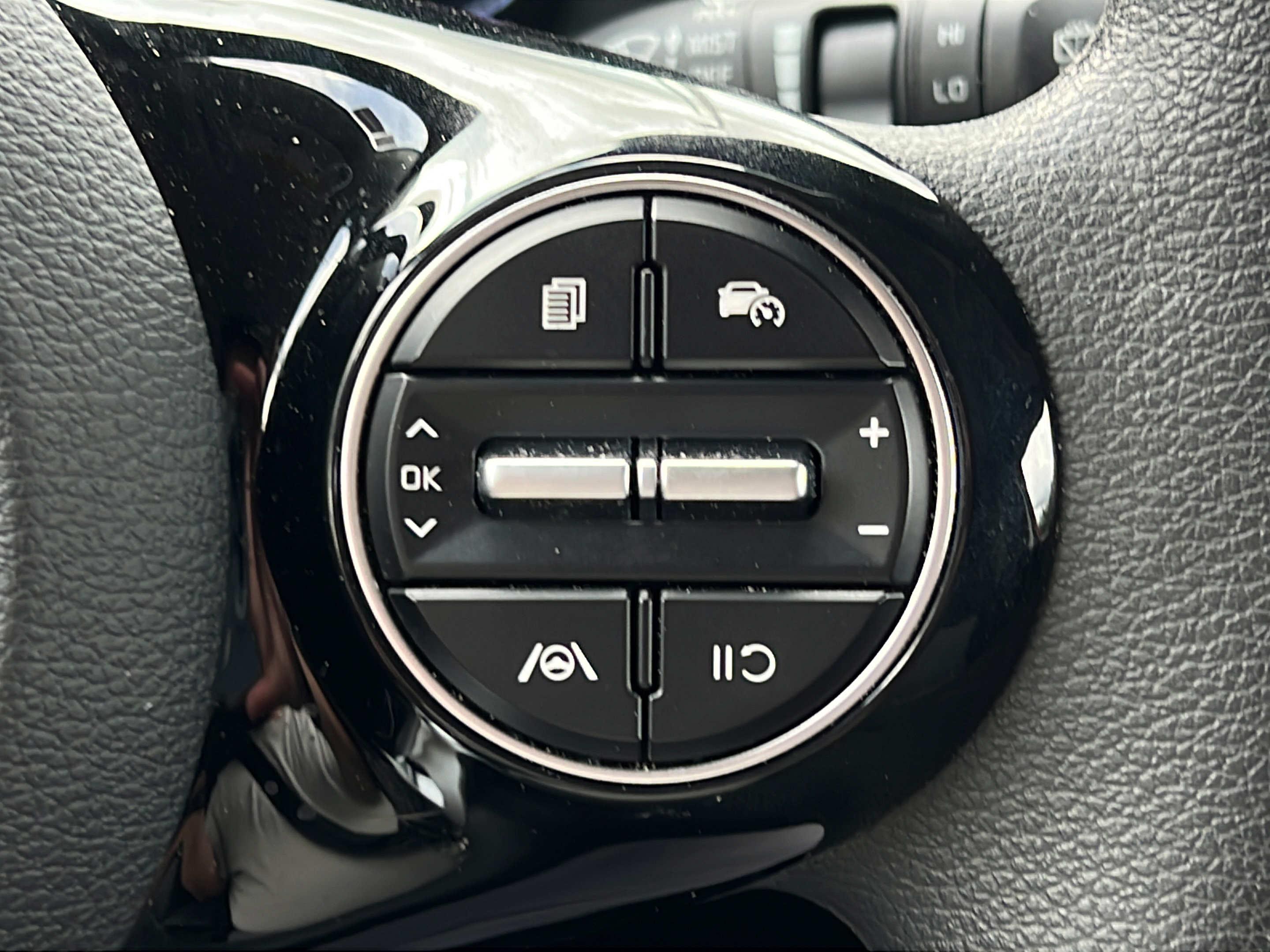 Certified 2024 Kia Soul S FWD image 20