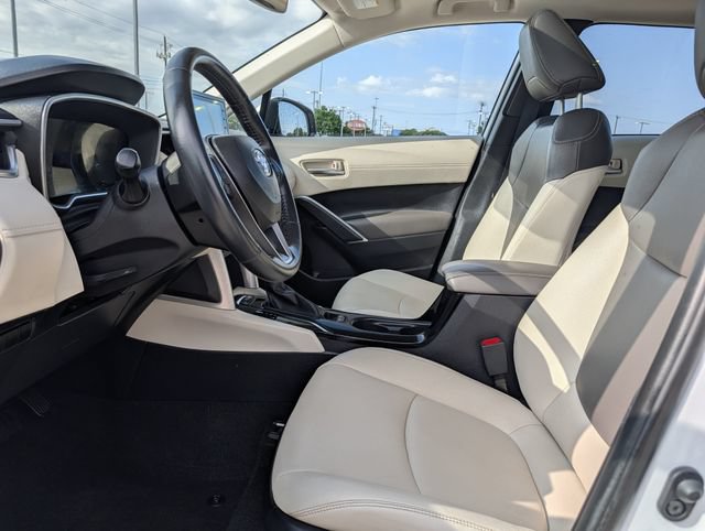 Certified 2022 Toyota Corolla Cross XLE w/ Convenience Package FWD image 27