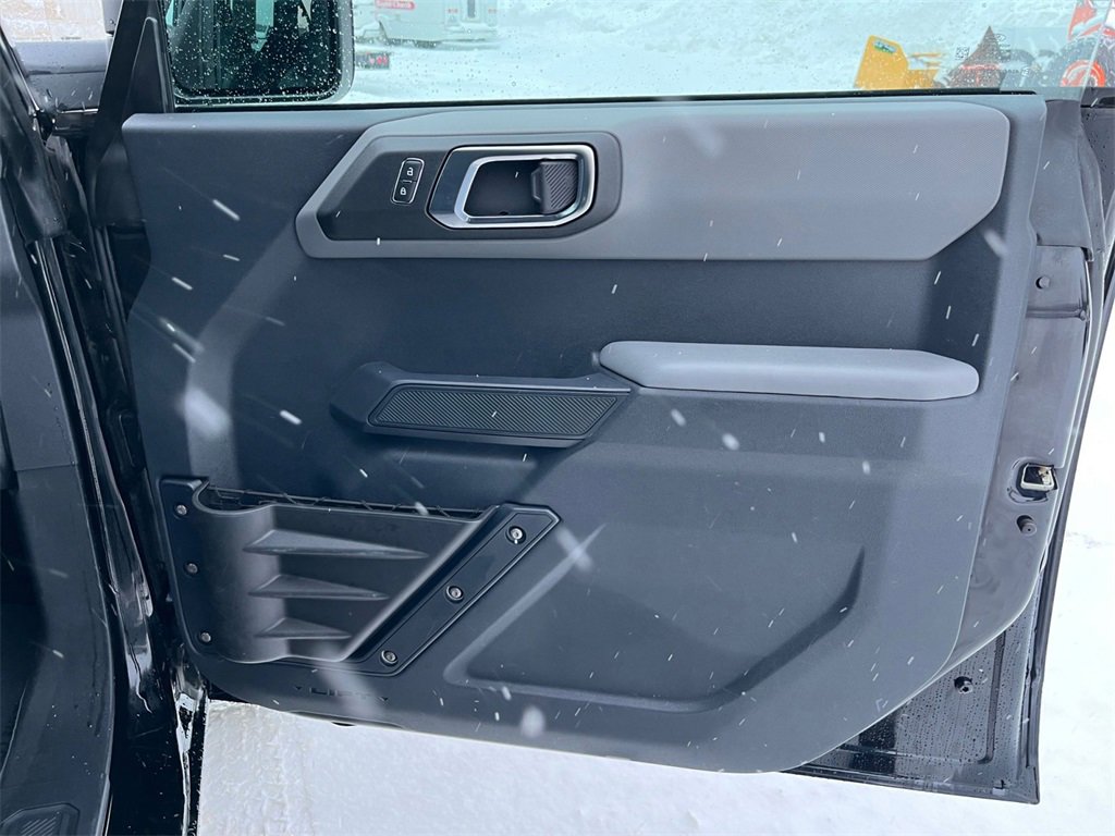 Used 2021 Ford Bronco Big Bend image 21