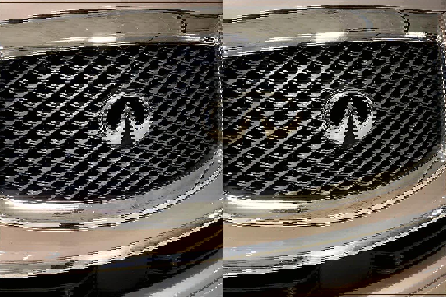 Used 2022 INFINITI QX80 Luxe w/ Cargo Package image 30