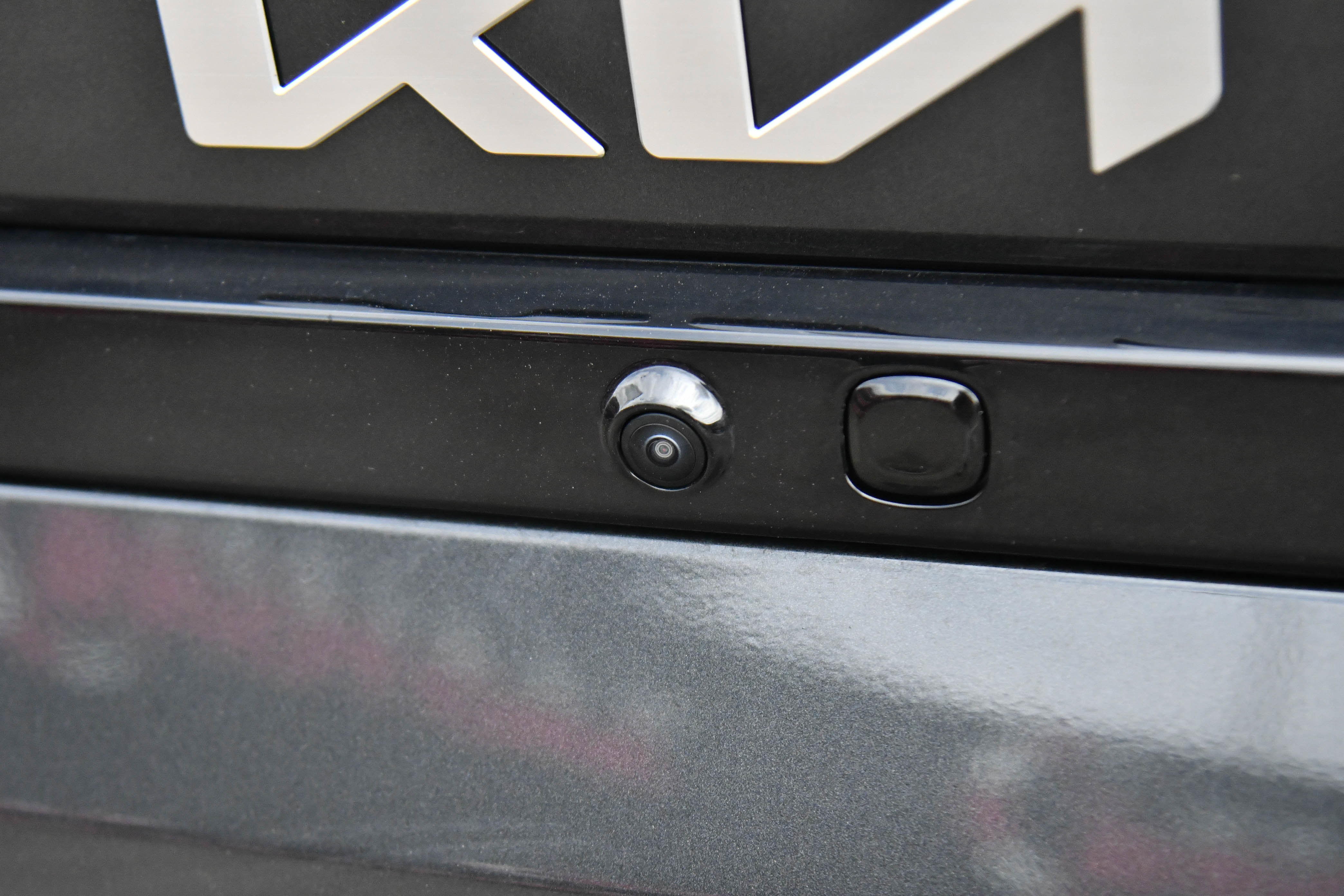 Used 2025 Kia K4 EX image 40