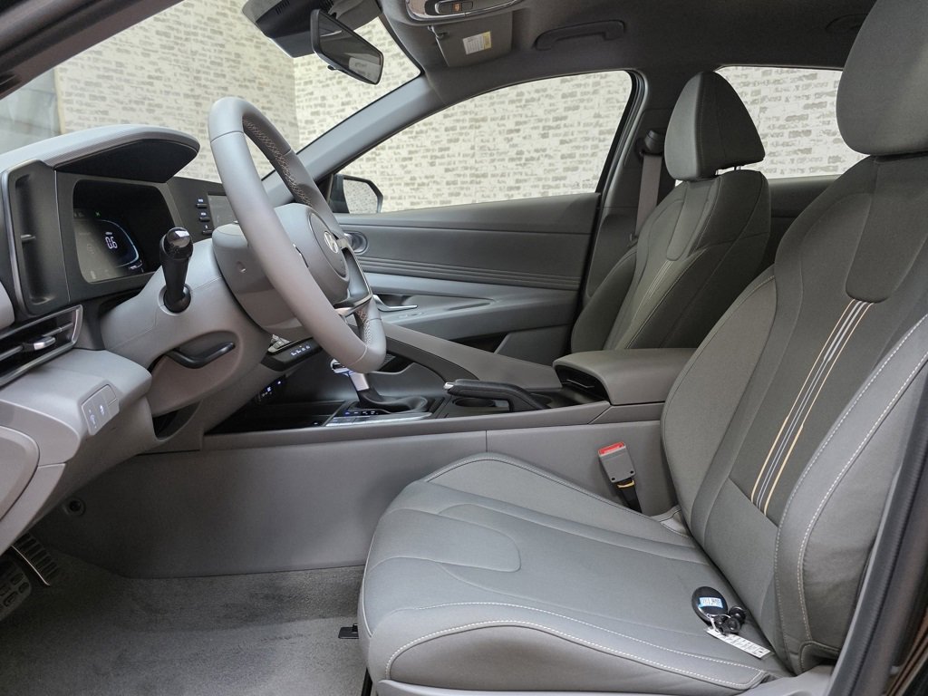 New 2026 Hyundai Elantra Sport w/ Cargo Package image 24