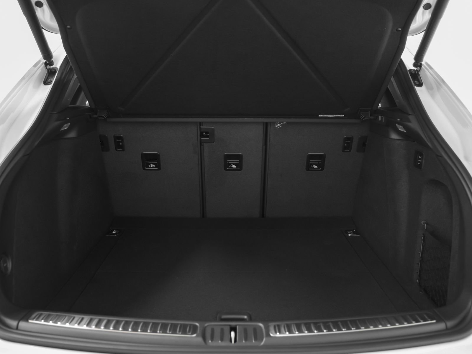 New 2026 Porsche Macan S image 21