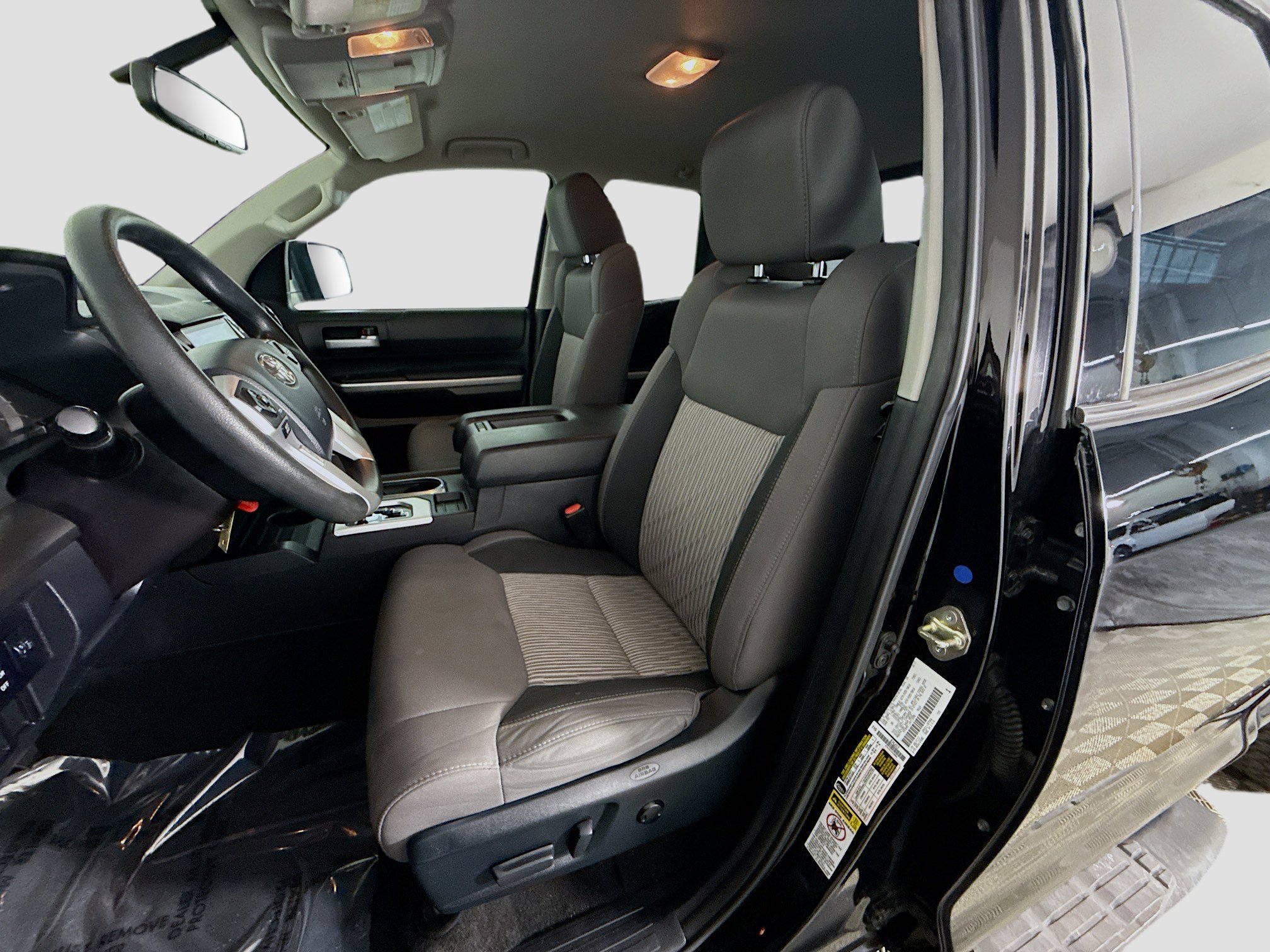 Used 2017 Toyota Tundra SR5 w/ SR5 Upgrade Package image 21