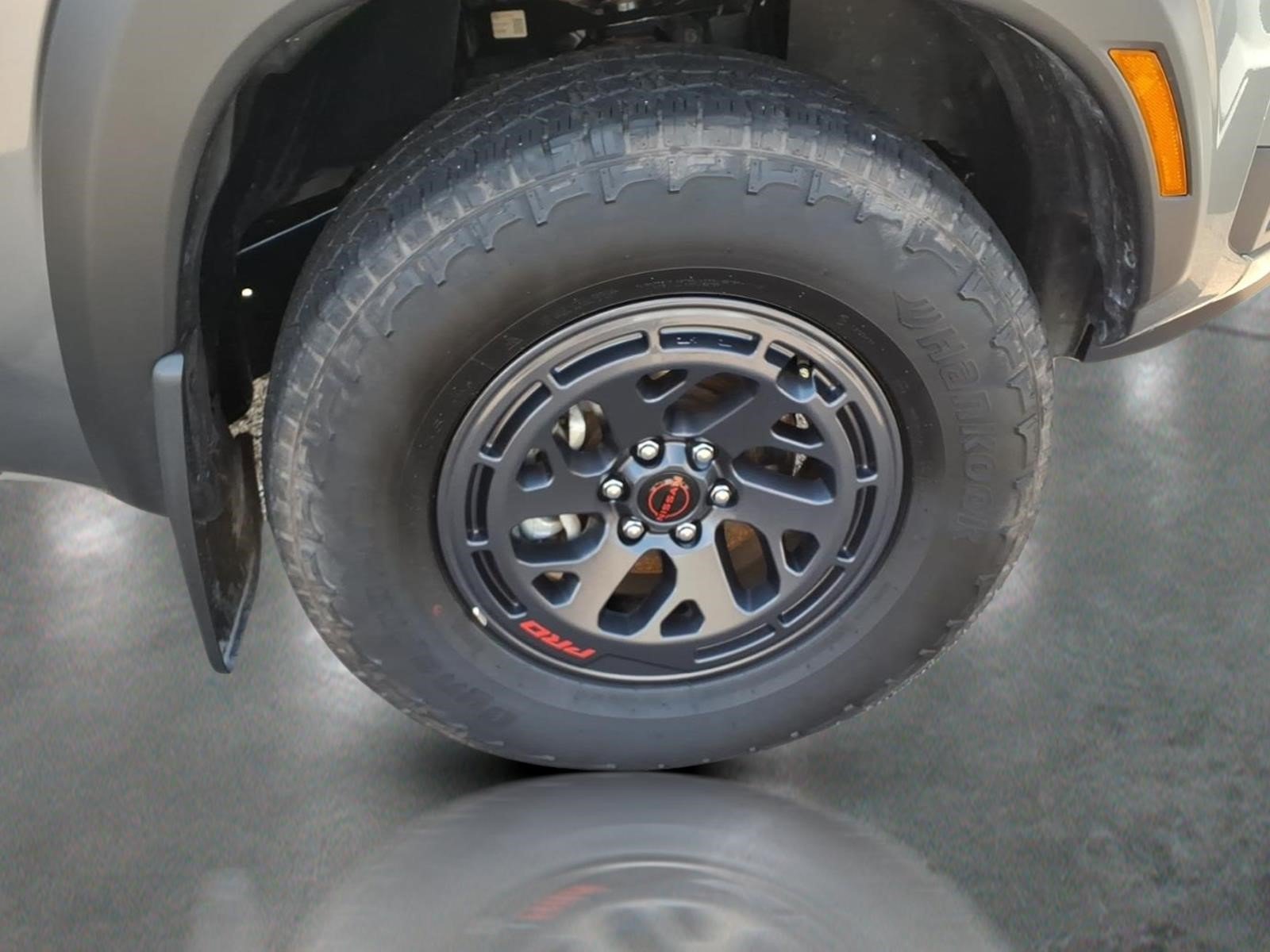 Used 2026 Nissan Frontier PRO-4X AWD/4WD image 10