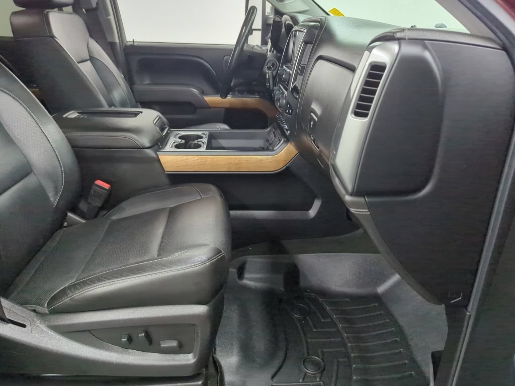 Used 2016 Chevrolet Silverado 3500 LTZ w/ Duramax Plus Package AWD/4WD image 31