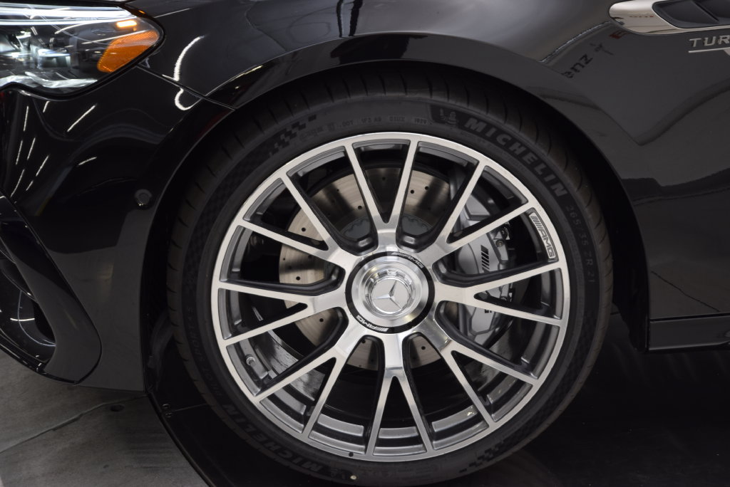 New 2026 Mercedes-Benz E 53 AMG e 4MATIC Sedan image 12