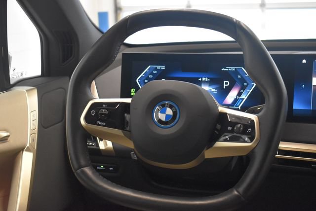Used 2023 BMW iX xDrive50 w/ Sport Package AWD/4WD image 24