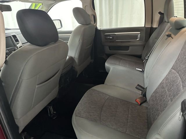 Used 2017 RAM 1500 Classic SLT w/ SLT Plus D￩cor Group image 16