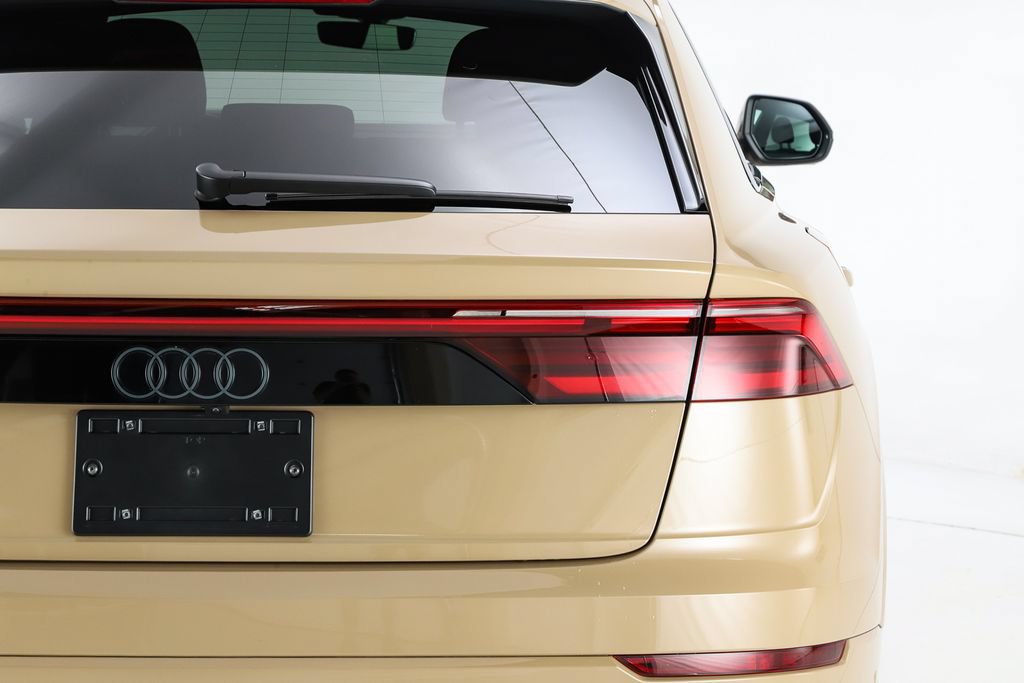 Used 2025 Audi Q8 Premium Plus AWD/4WD image 16