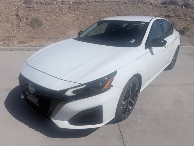 Used 2023 Nissan Altima 2.5 SR image 1