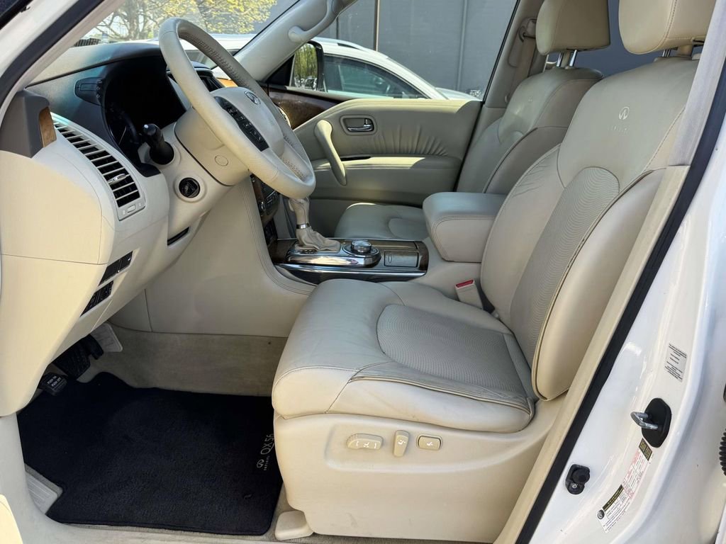 Used 2011 INFINITI QX56 4WD w/ Theater Pkg image 22