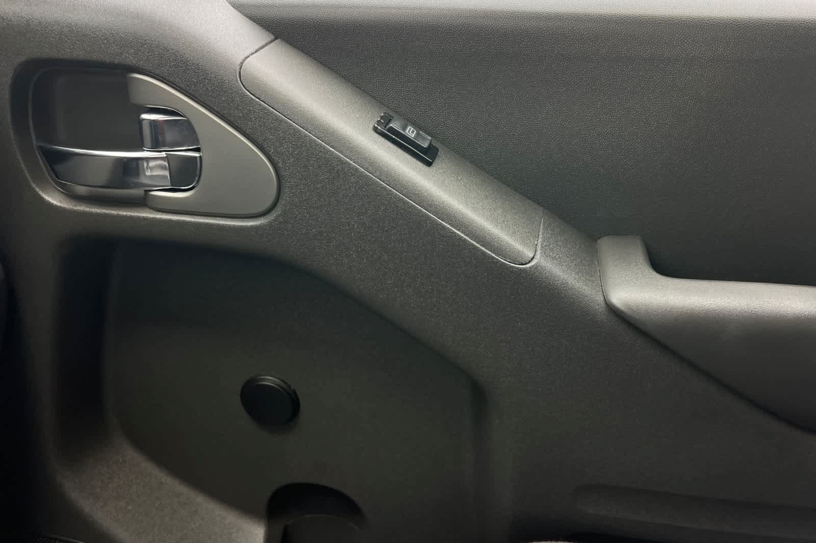 Used 2017 Nissan Frontier S RWD image 35