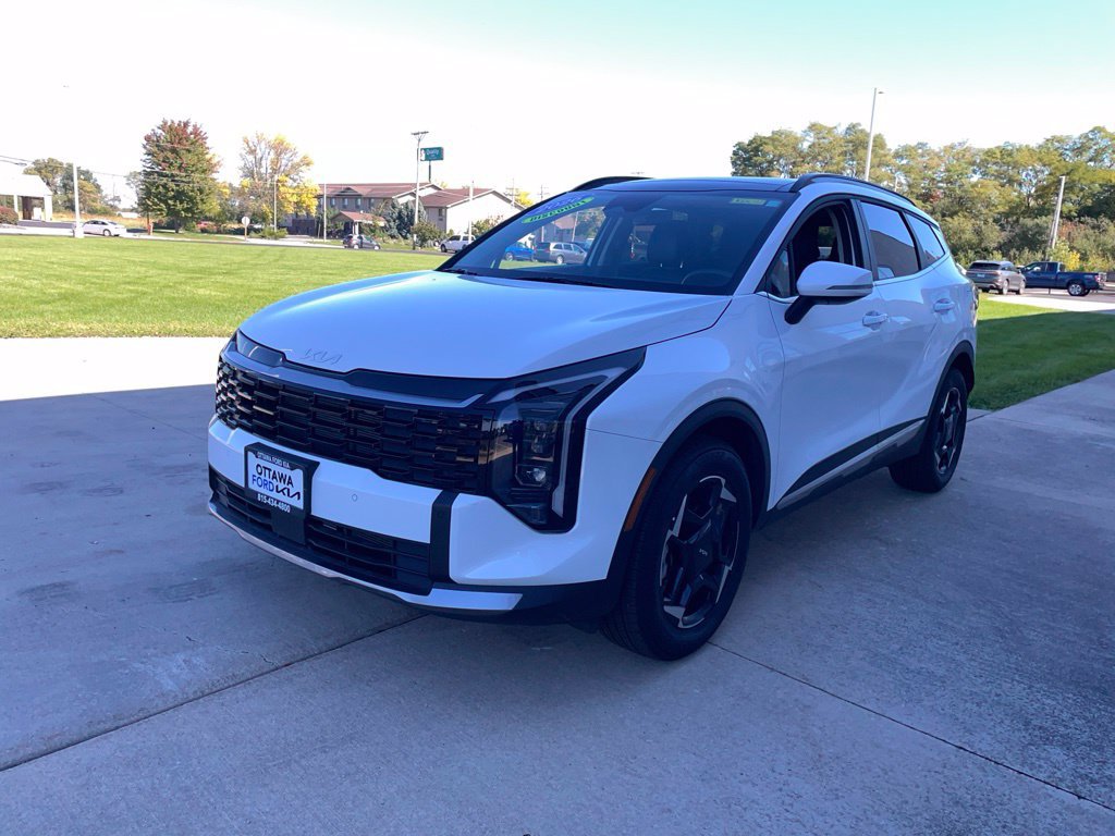 Used 2026 Kia Sportage EX w/ EX Panorama Roof Package AWD/4WD image 2