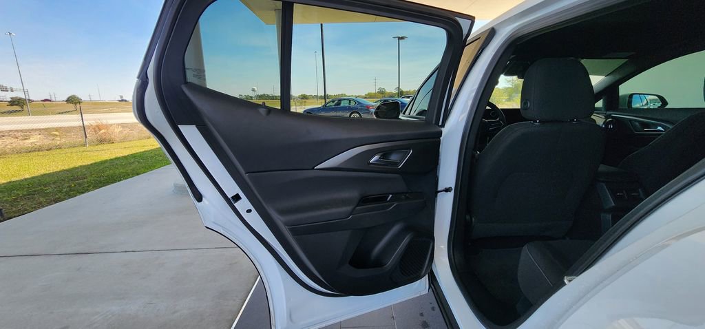 Used 2026 Chevrolet Equinox EV LT image 16