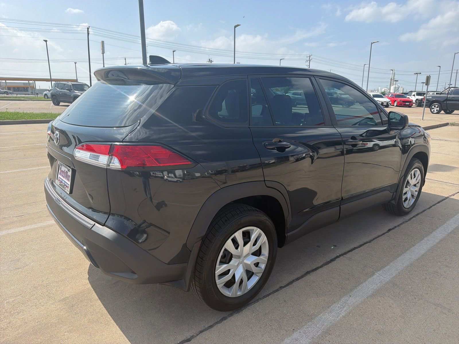 Used 2022 Toyota Corolla Cross L FWD image 5