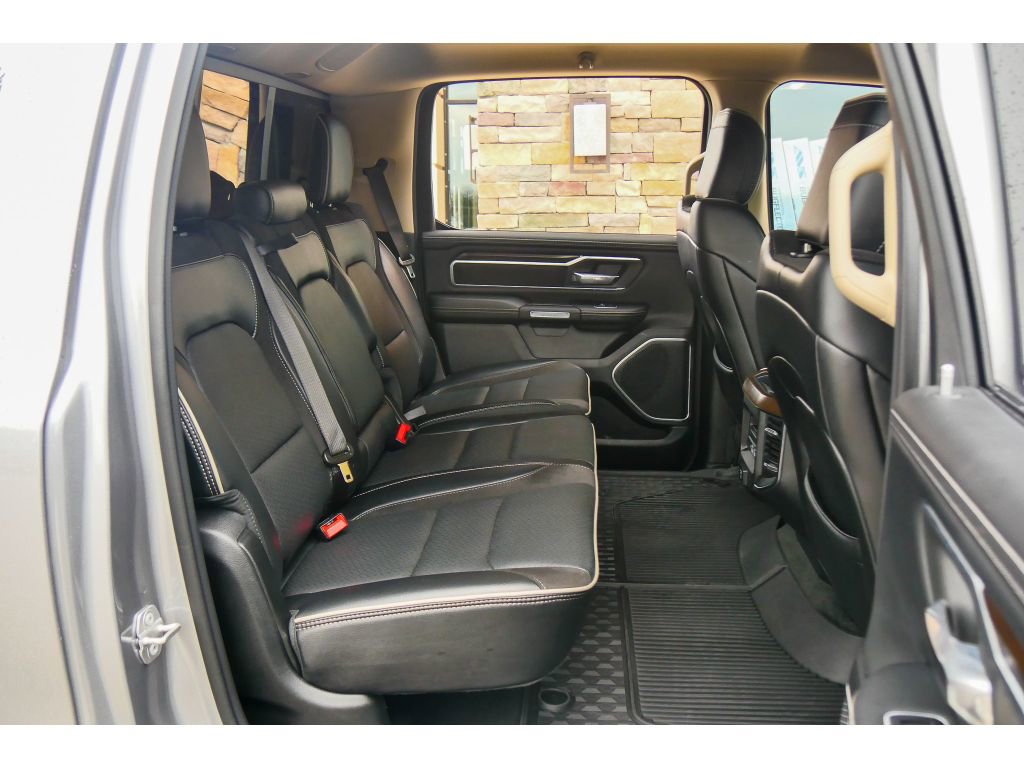Used 2021 RAM 1500 Laramie AWD/4WD image 18