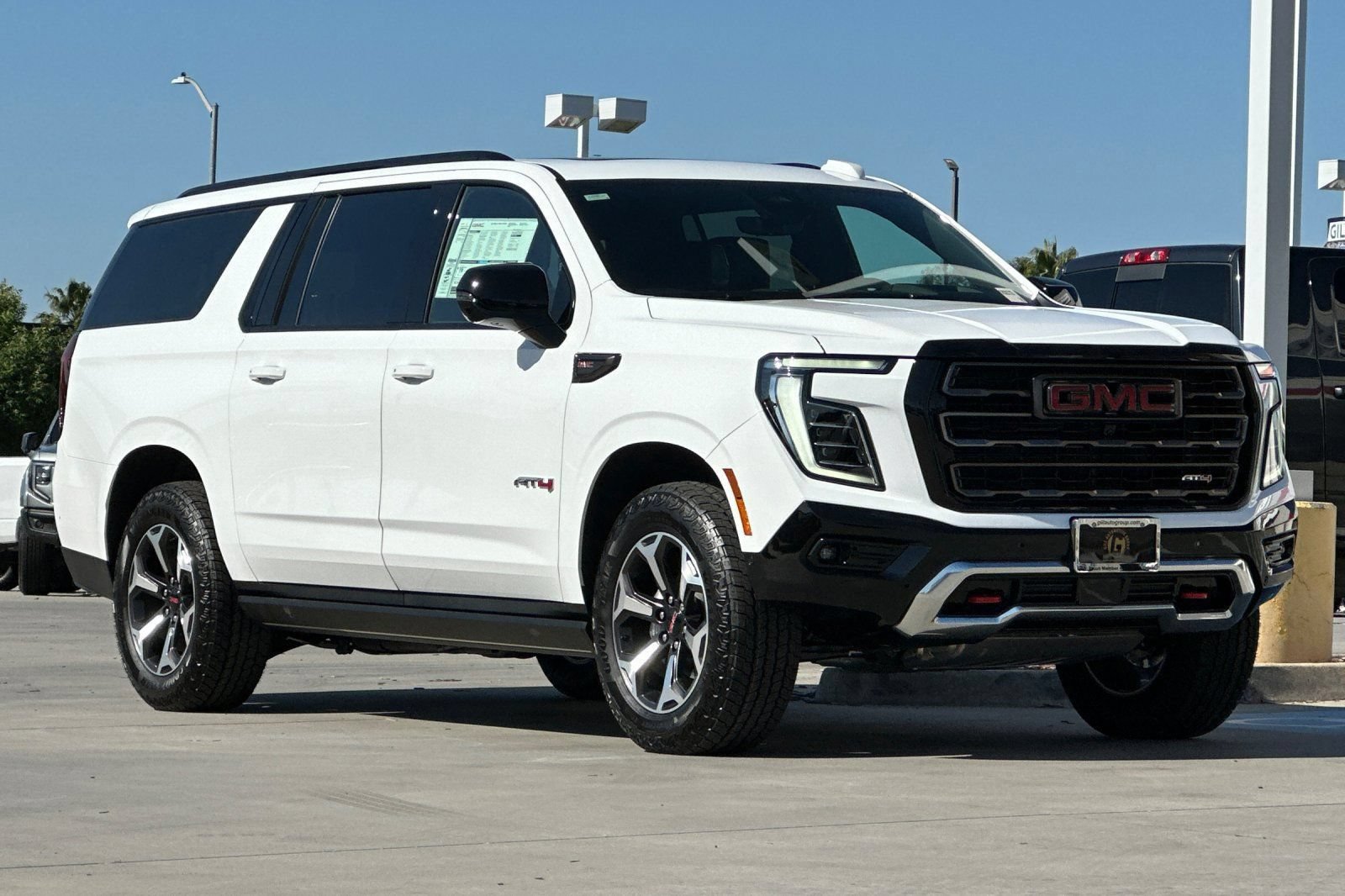 New 2026 GMC Yukon XL AT4 Ultimate AWD/4WD image 9
