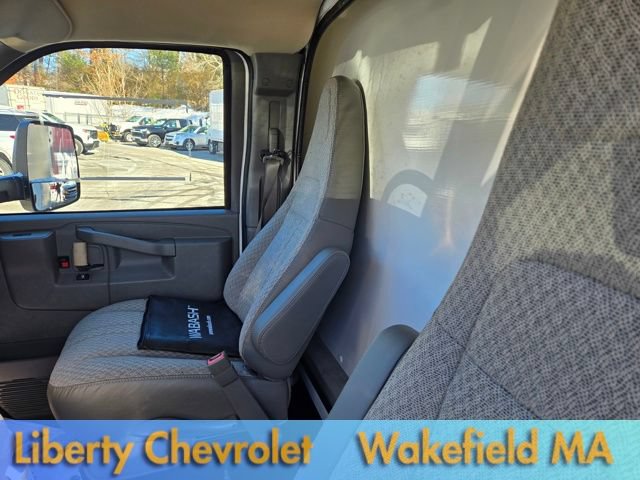 Used 2024 Chevrolet Express 4500 w/ Power Convenience Package RWD image 3