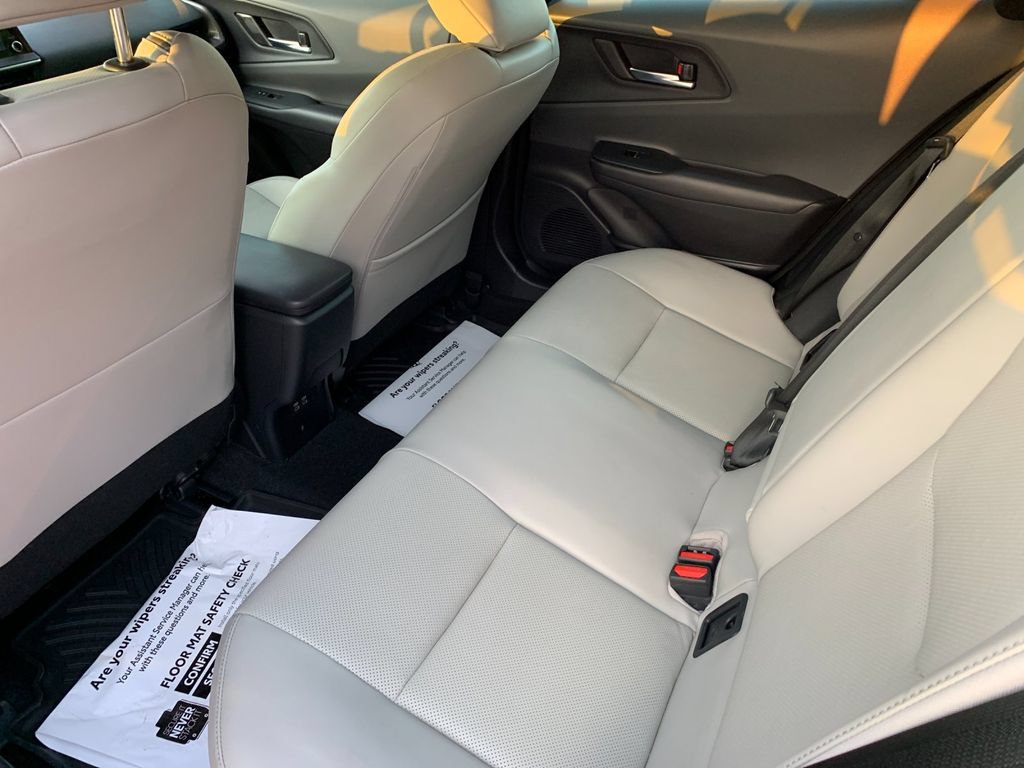 Used 2024 Toyota Prius XLE AWD/4WD image 14