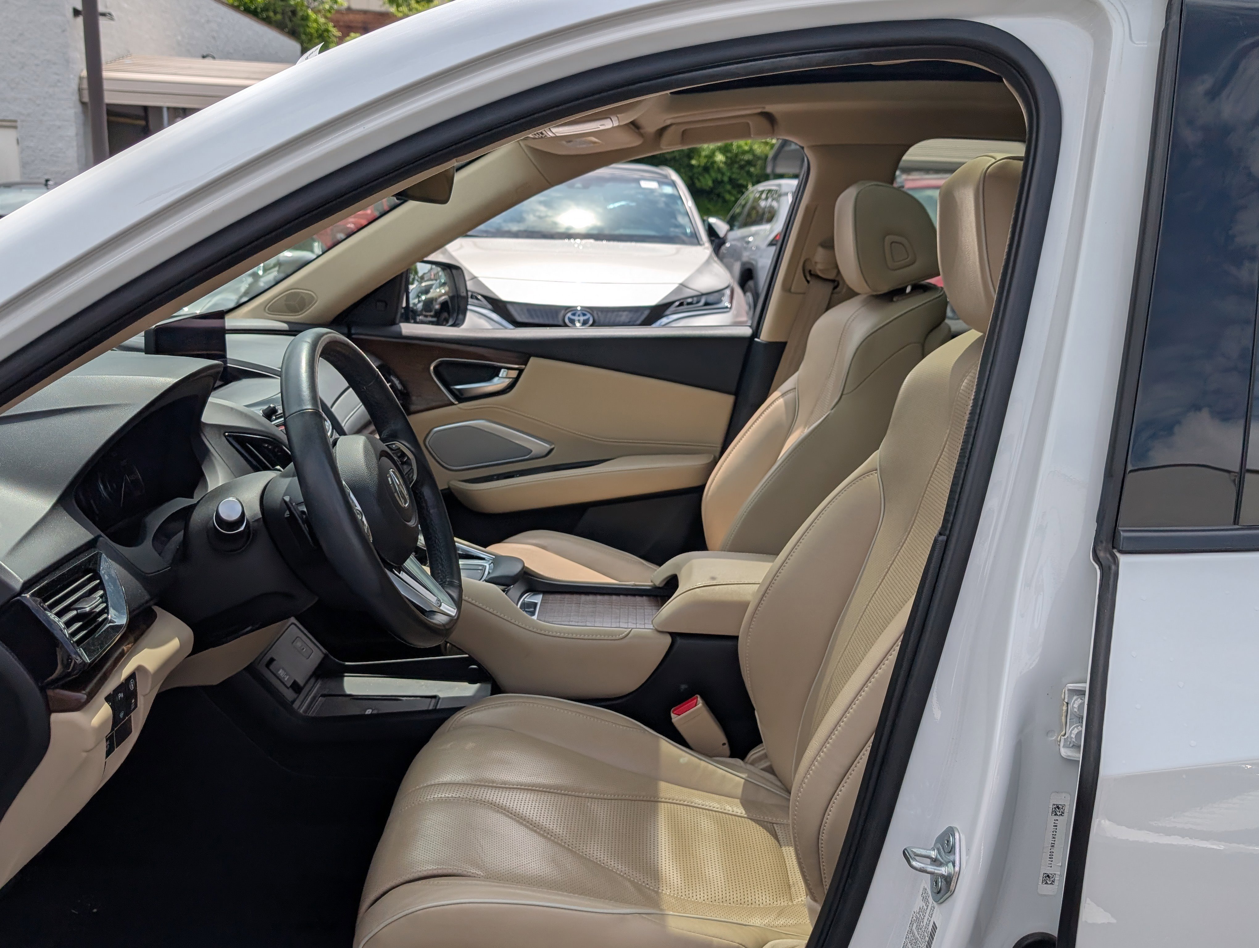 Used 2022 Acura RDX AWD w/ Advance Package image 16