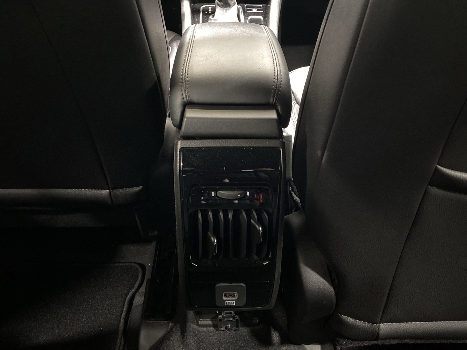 Used 2025 Jeep Compass Latitude w/ Altitude Special Edition image 20