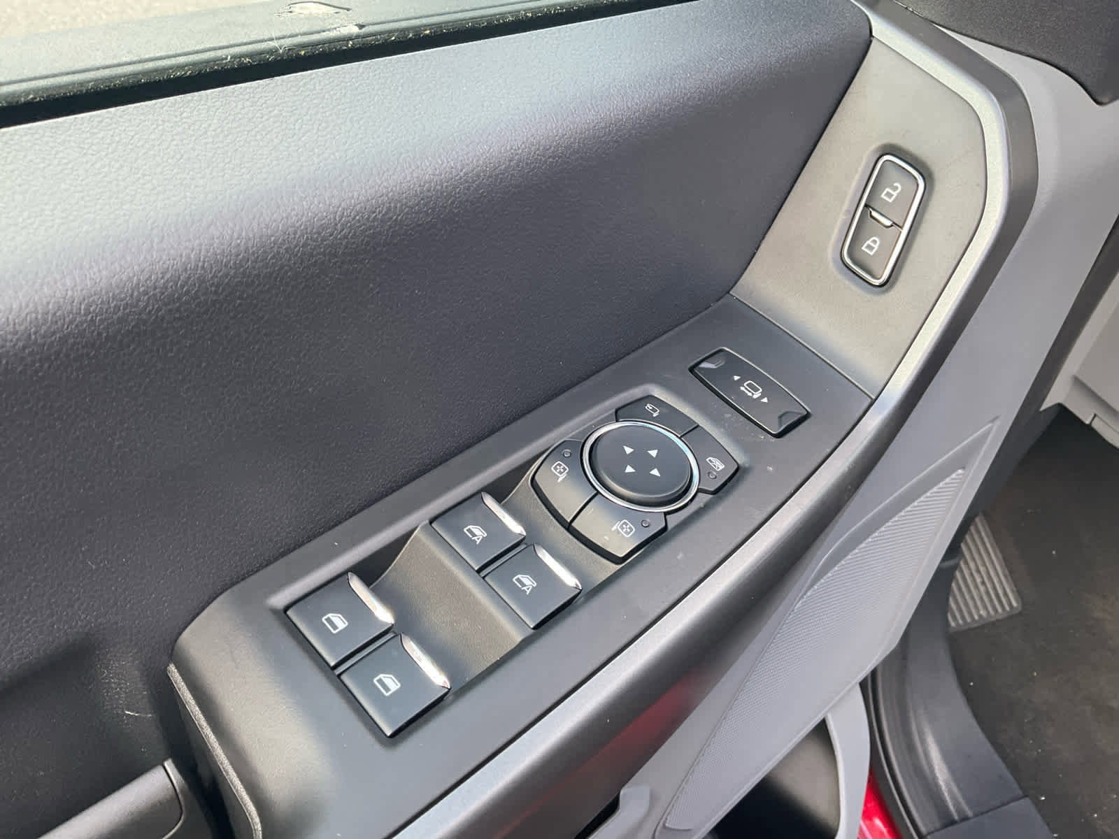 New 2026 Ford F250 XLT w/ 360-Degree Camera Package image 18