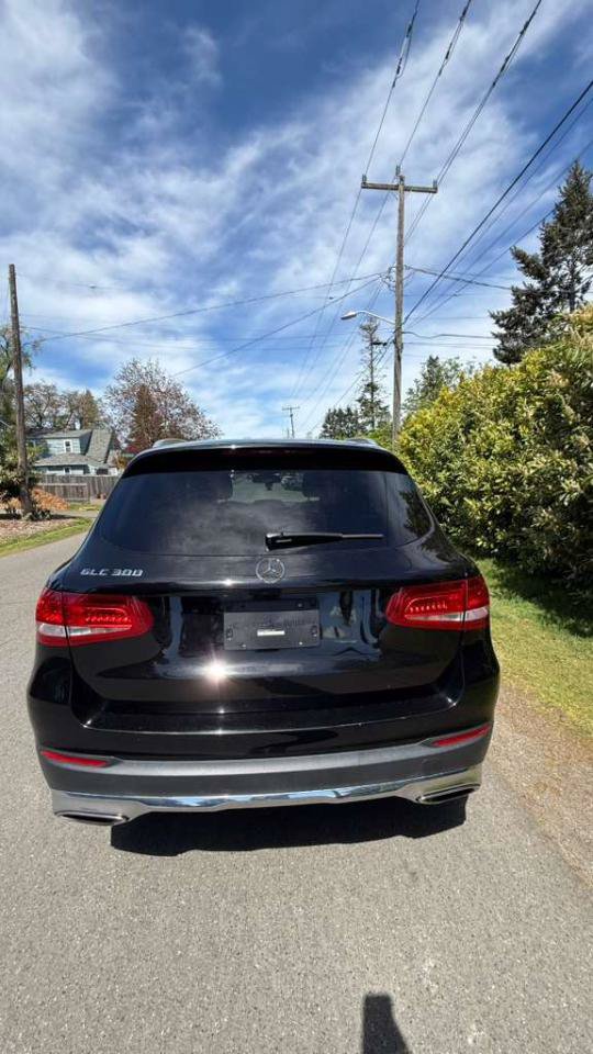 Used 2017 Mercedes-Benz GLC 300 image 14