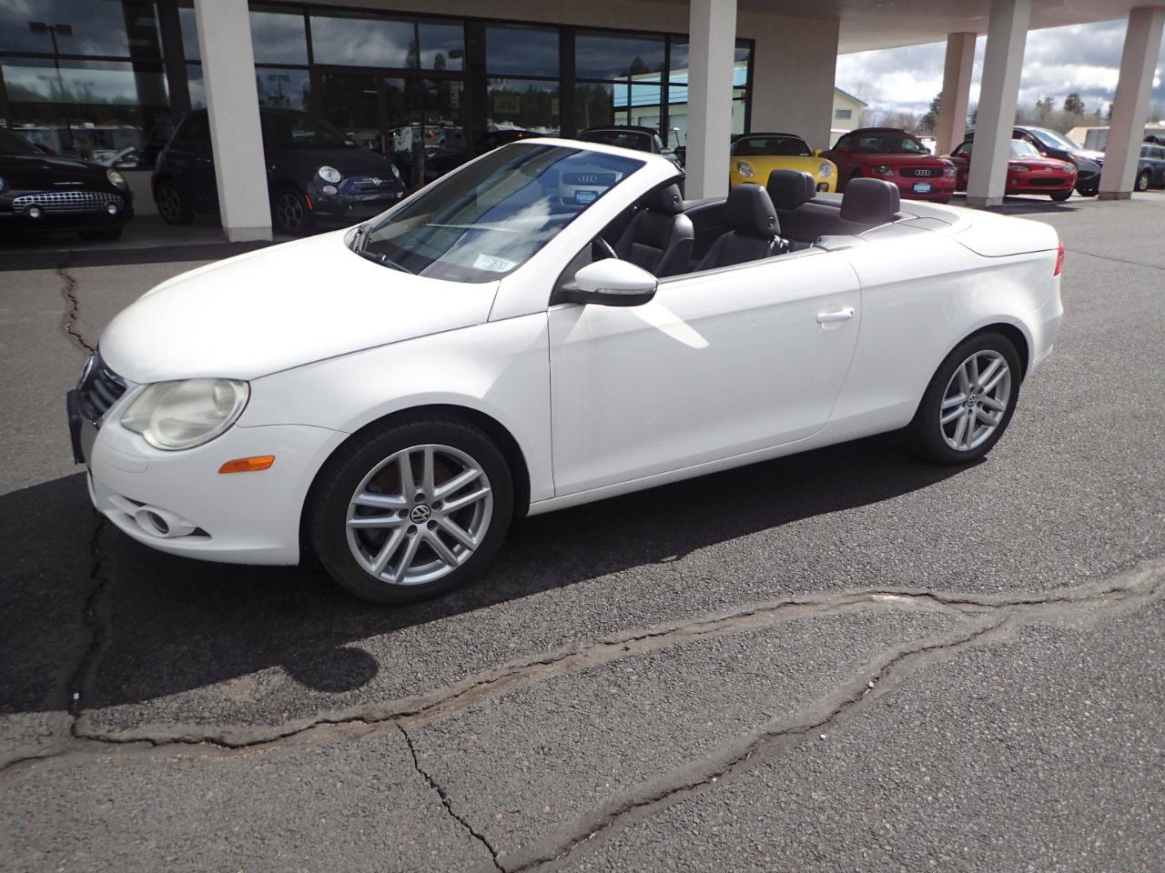 Used 2009 Volkswagen Eos Lux FWD image 9