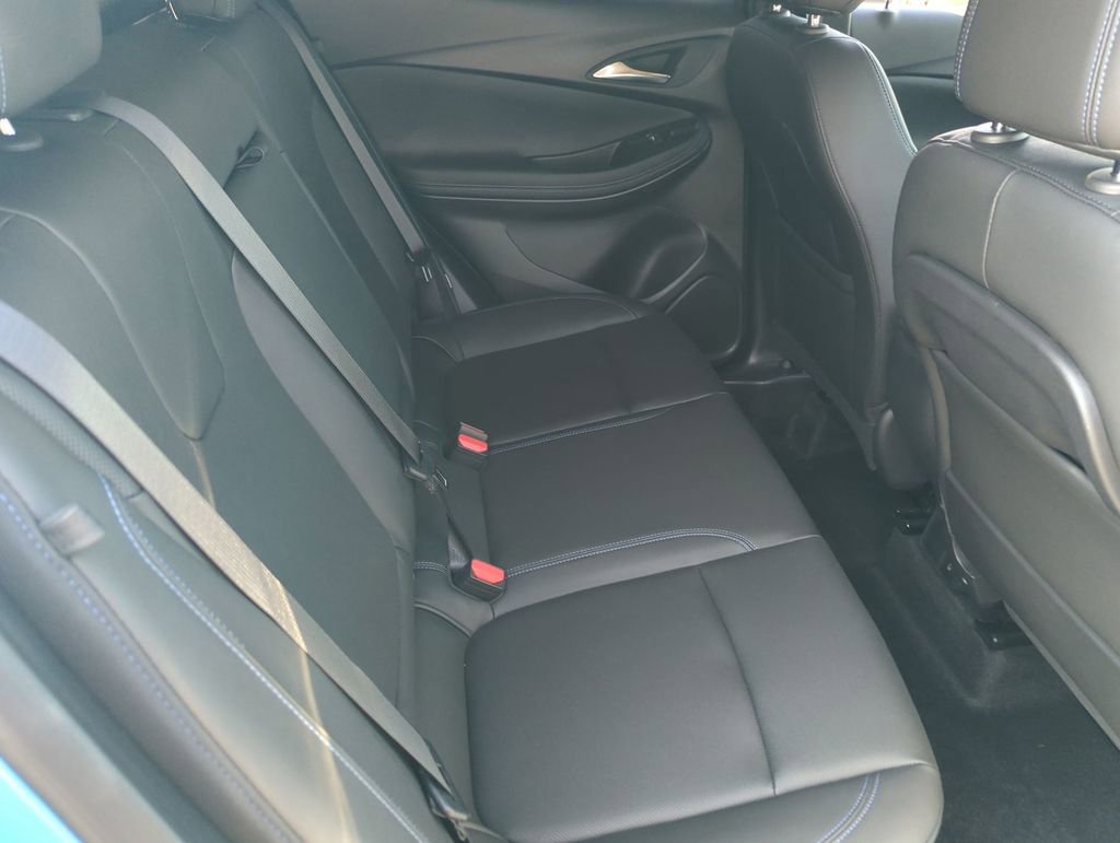 Used 2025 Buick Encore GX Sport Touring w/ Advanced Technology Package image 24