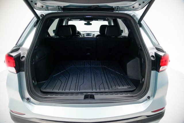 Used 2022 Chevrolet Equinox RS w/ LPO, Floor Liner Package image 9