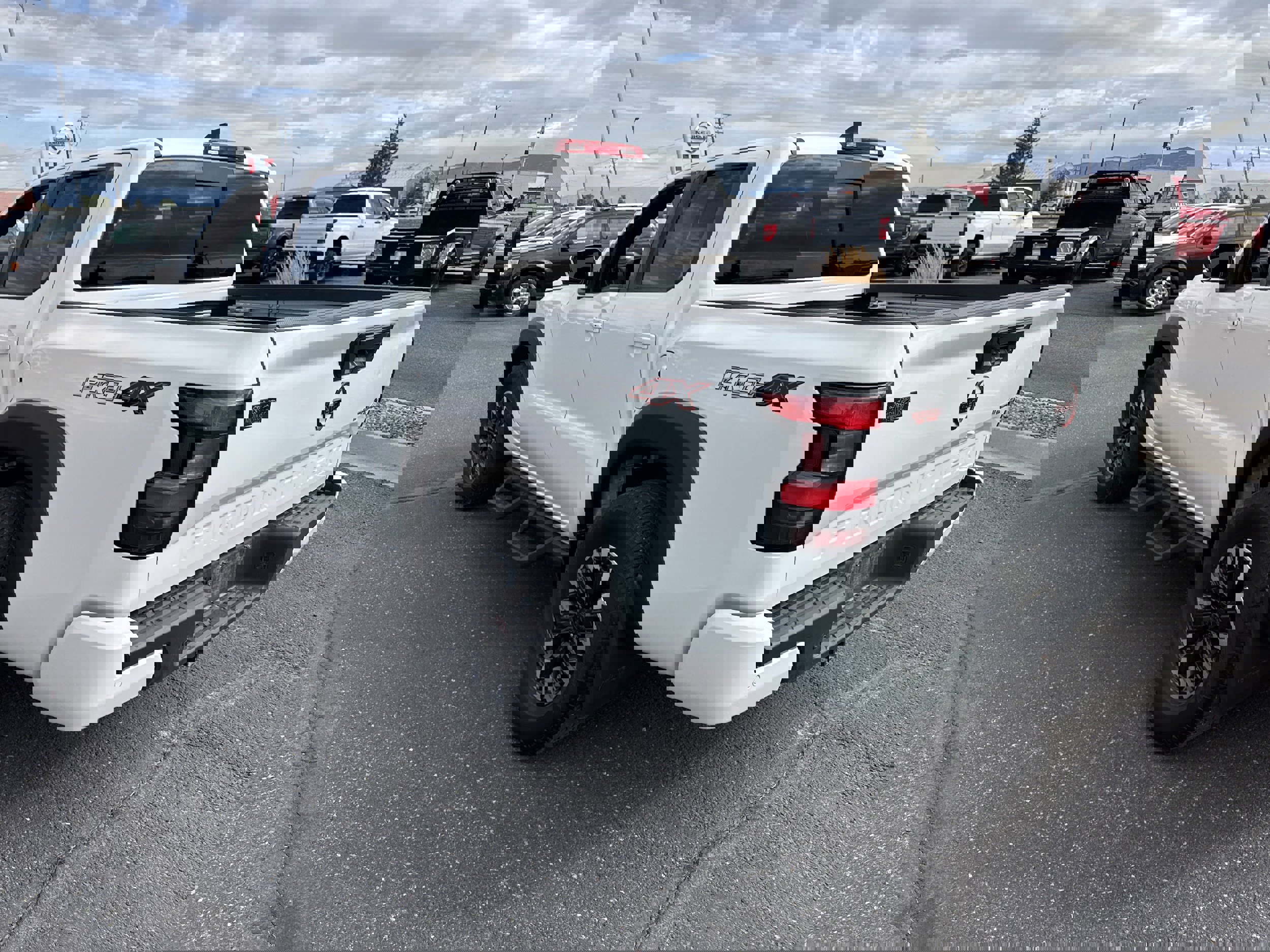 Used 2023 Nissan Frontier PRO-4X w/ Pro Convenience Package image 7