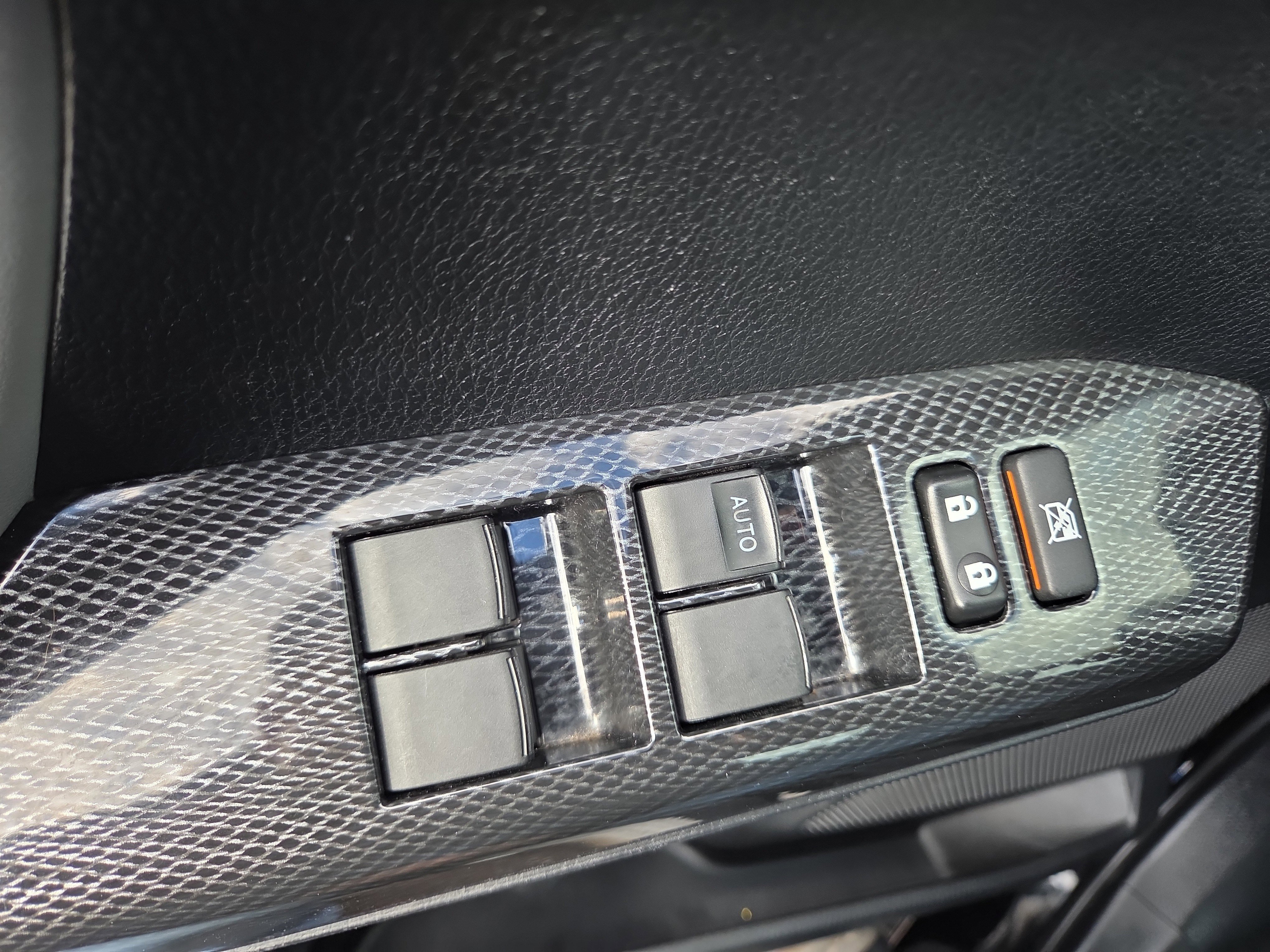 Used 2018 Toyota RAV4 Adventure image 28