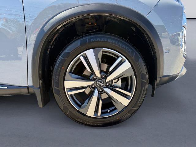 Used 2022 Nissan Rogue Platinum w/ Head-Up Display Package FWD image 9