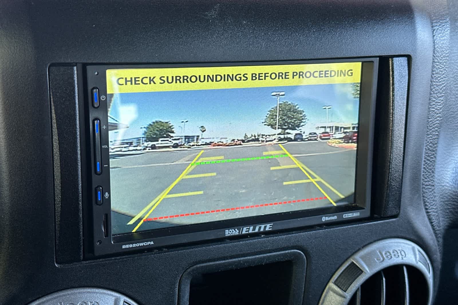 Used 2016 Jeep Wrangler Sport w/ Connectivity Group AWD/4WD image 20