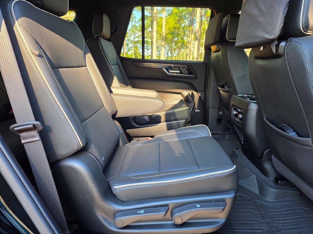 Used 2026 GMC Yukon Elevation w/ Elevation Premium Package RWD image 23