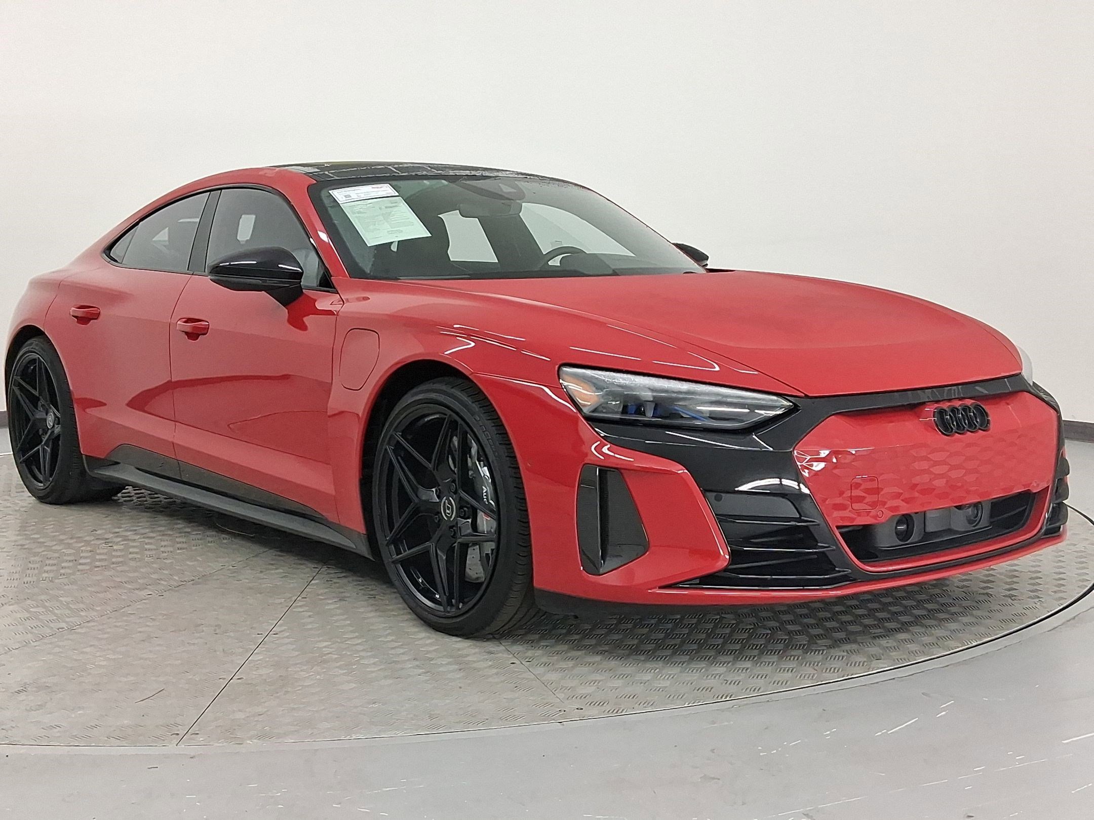 Used 2023 Audi RS e-tron GT w/ Carbon Performance Package image 7