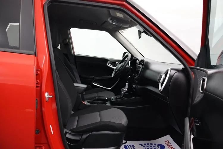 Used 2024 Kia Soul LX w/ LX Technology Package FWD image 14
