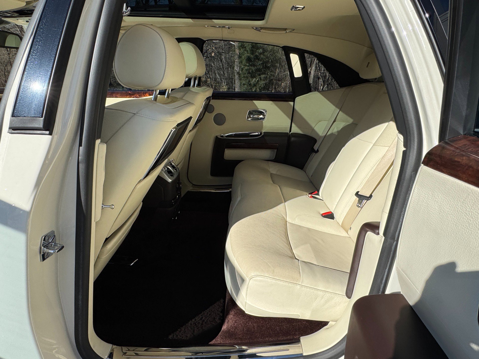 Used 2013 Rolls-Royce Ghost image 51