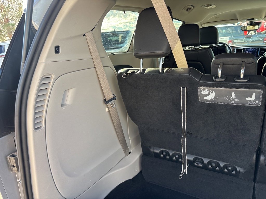 Used 2018 Chrysler Pacifica Touring-L Plus w/ Advanced Safetytec Group image 46