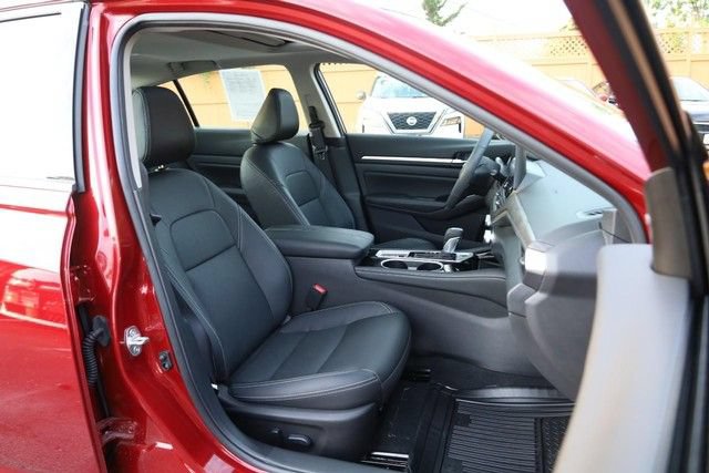 Certified 2025 Nissan Altima 2.5 SL FWD image 24