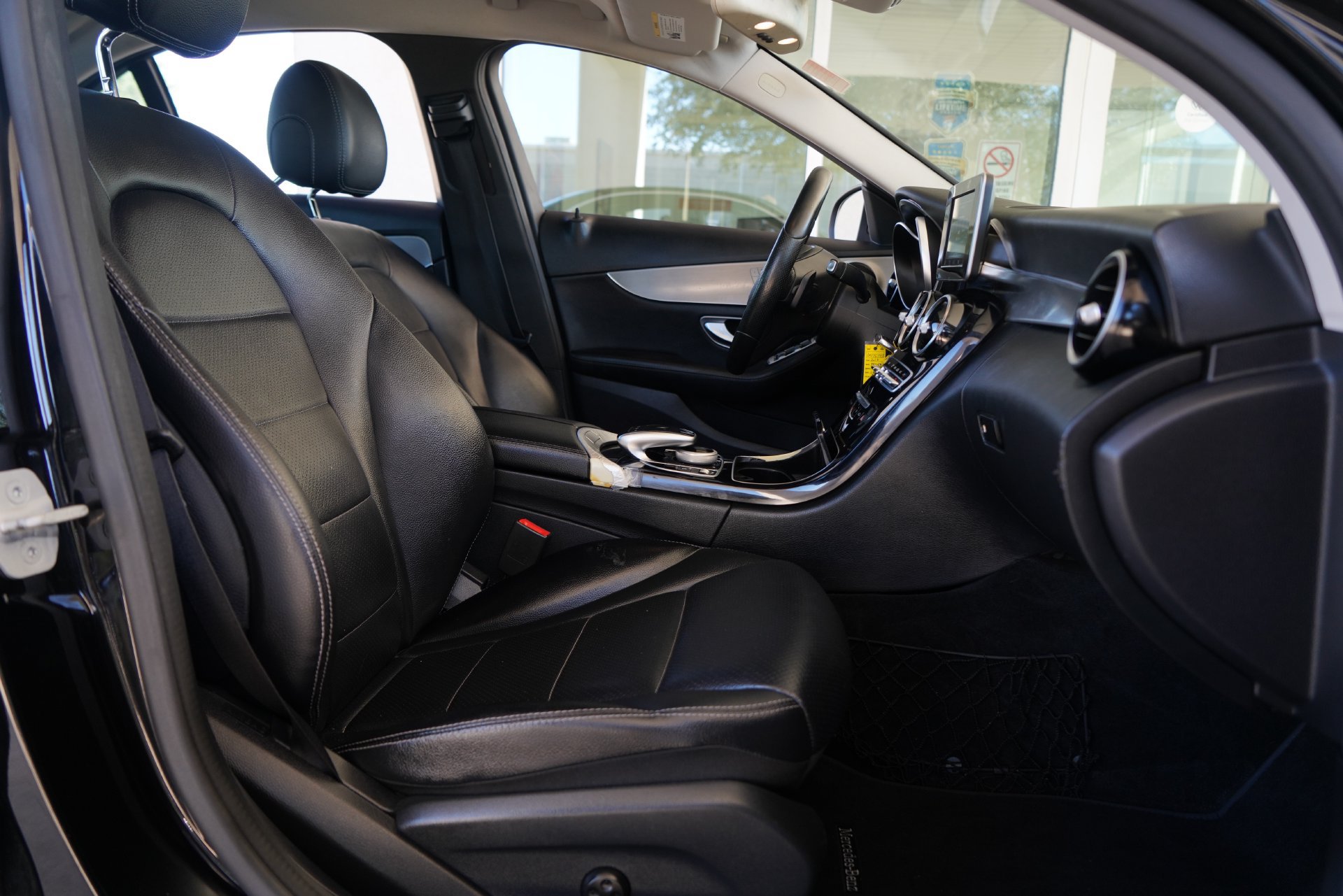 Used 2016 Mercedes-Benz C 300 Sedan image 25