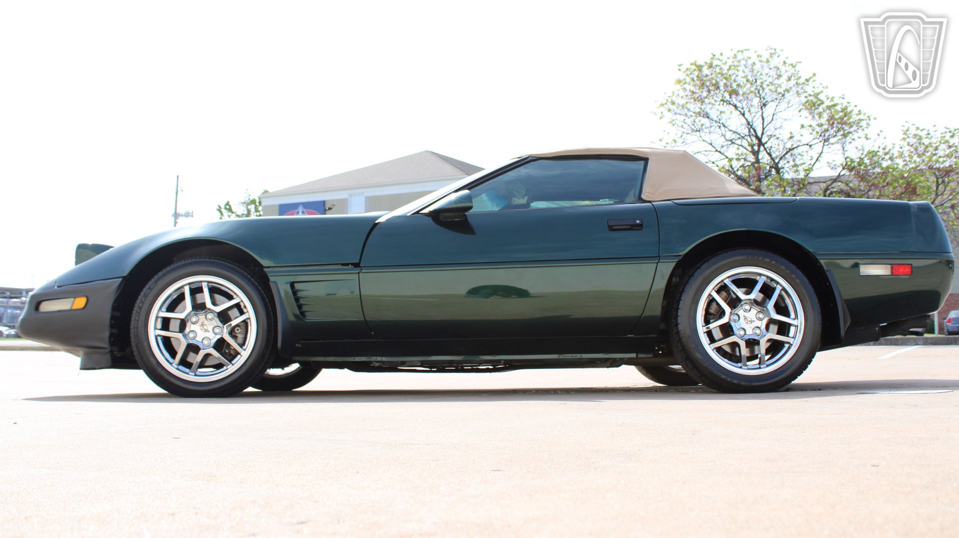 Used 1996 Chevrolet Corvette Convertible RWD image 2