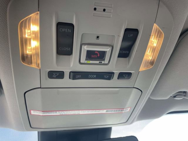 Used 2023 Toyota Highlander Limited image 25