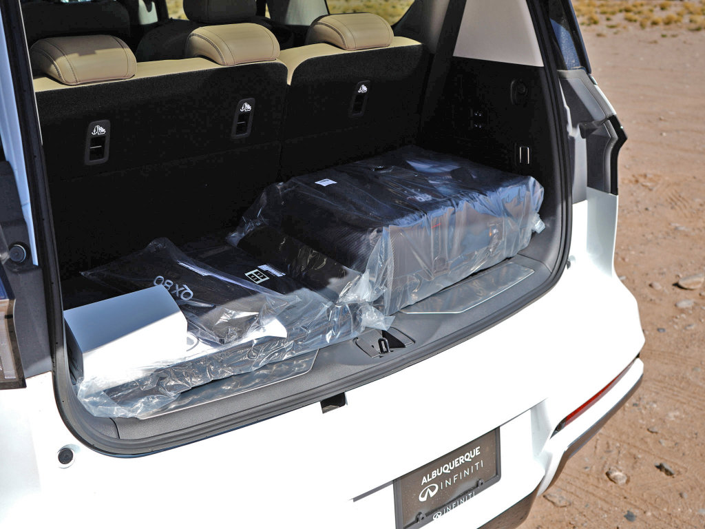 New 2026 INFINITI QX80 Pure w/ Cargo Package image 11