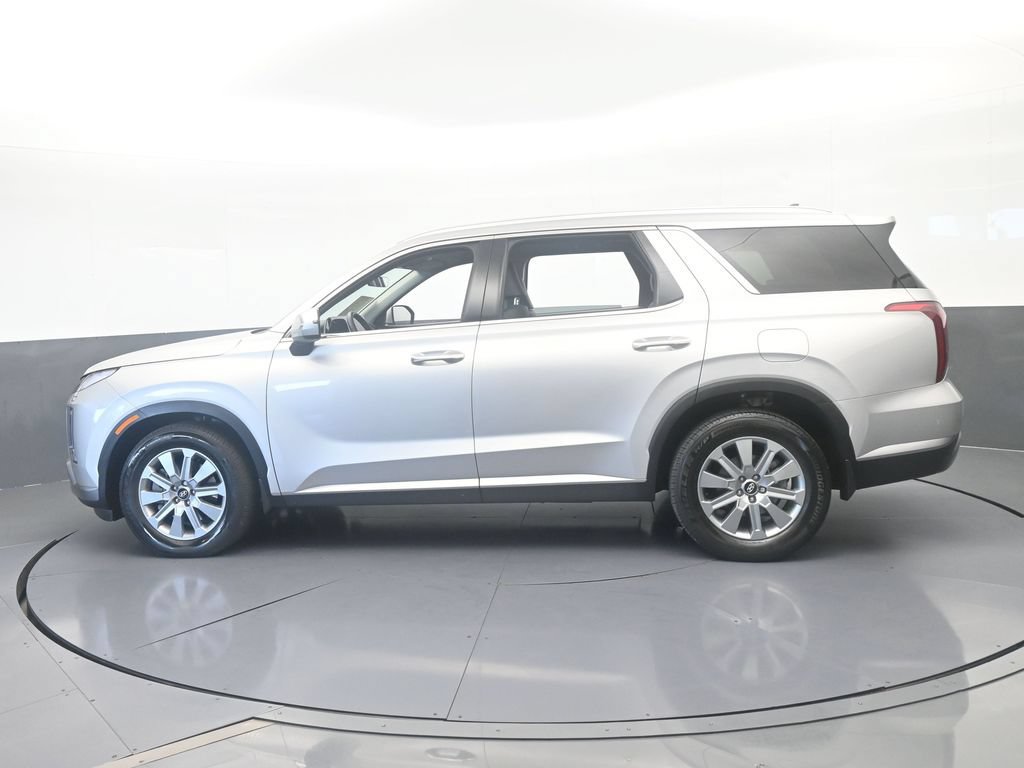 Used 2025 Hyundai Palisade SEL FWD image 3