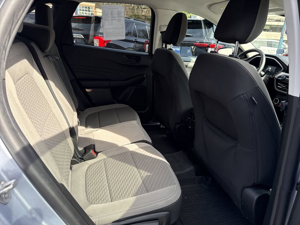 Used 2022 Ford Escape SE w/ Convenience Package image 30