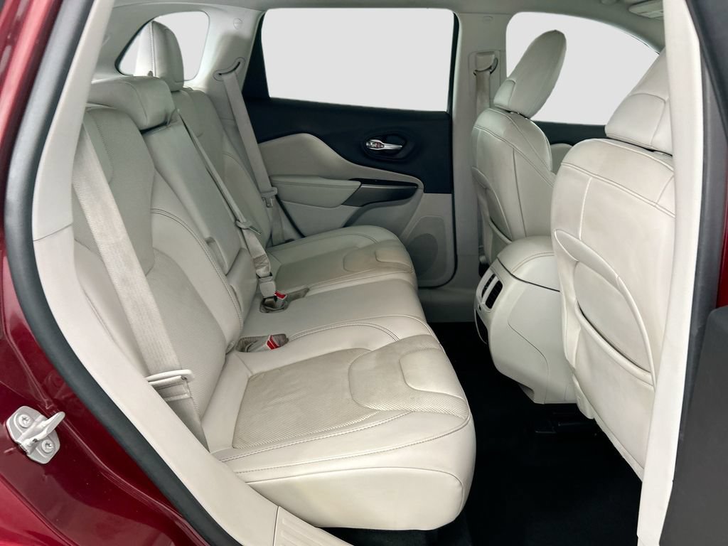 Used 2020 Jeep Cherokee Limited FWD image 20