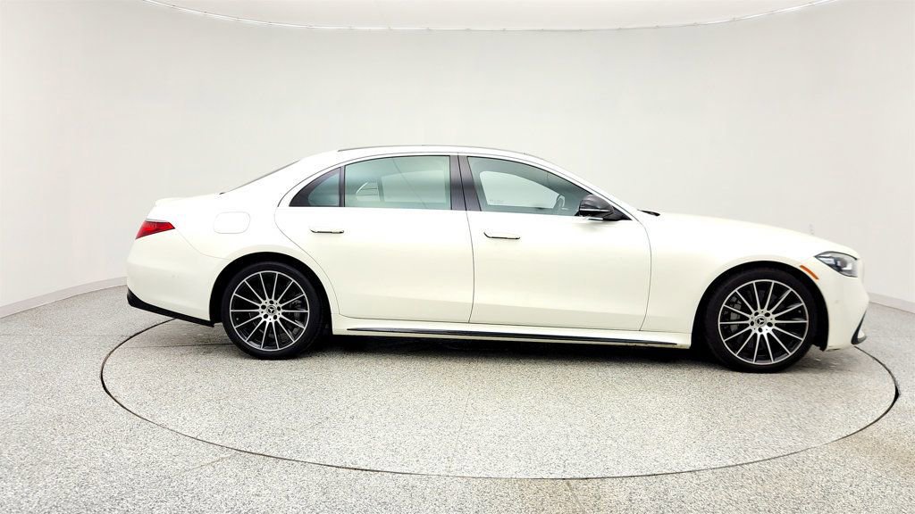 Used 2021 Mercedes-Benz S 580 4MATIC Sedan w/ AMG Line image 4